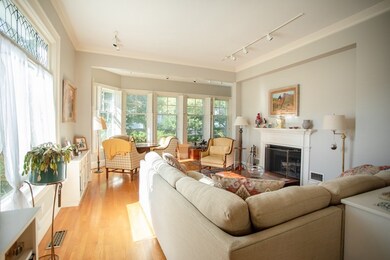 619 Washington St unit A, Wellesley, MA 02482 - photo 4