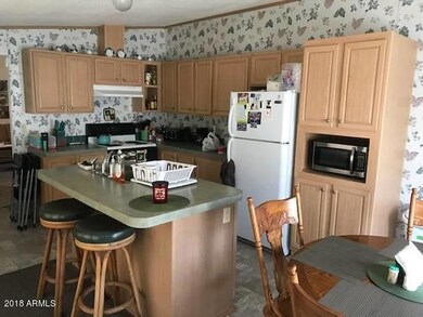 11425 E University 148 kitchen pic