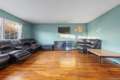 40-25 221st St, Bayside, NY 11361 - photo 5