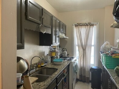 26 Pierce St, Pawtucket, RI 02860 - photo 7