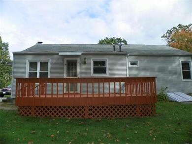 97 Robinson Rd, West Springfield, MA 01089 - photo 4