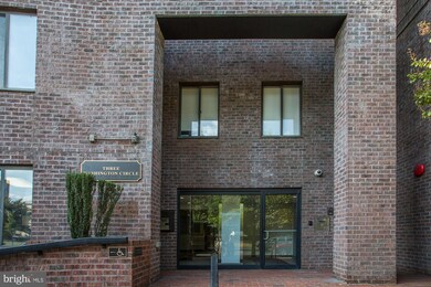 3 Washington Cir NW unit 803, Washington, DC 20037 - photo 4