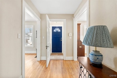 313 Strathmore Dr, Syracuse, NY 13207 - photo 6