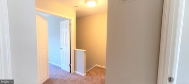 2523 Windbreak Dr, Alexandria, VA 22306 - photo 7