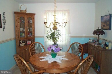 81 Millstone Dr, Ephrata, PA 17522 - photo 3