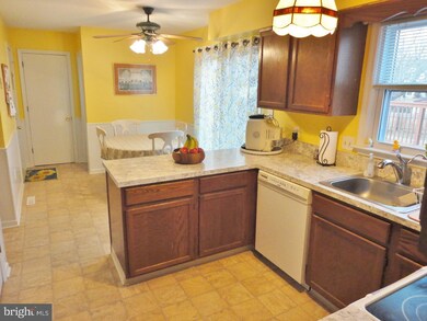 7 Oakwood Ct, Newark, DE 19702 - photo 6