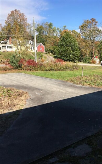 1 Whiting Farm Dr, Amherst, NH 03031 - photo 2