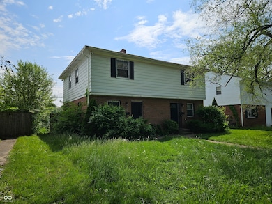 2121 Winfield Ave, Indianapolis, IN 46222 - photo 2