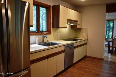 222 Broadmoor Dr, Hawley, PA 18428 - photo 4