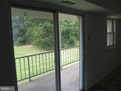 11 Kearney Dr, North Wales, PA 19454 - photo 4