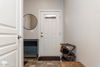 21-Front Entry_SOPH6421