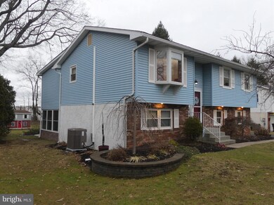 558 Caboose Dr, Quakertown, PA 18951 - photo 4