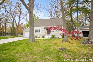 57-web-or-mls-701-river-st