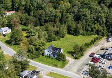 252 Railroad St, Littleton, NH 03561 - photo 6