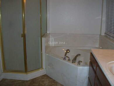 Master Bath/Spa.