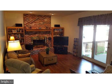 4570 Pharaoh St, Whitehall, PA 18052 - photo 2