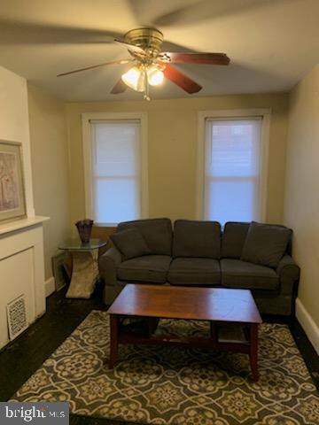 819 N Dupont St, Wilmington, DE 19805 - photo 2