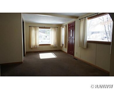 3318 Locust Ln, Eau Claire, WI 54703 - photo 3