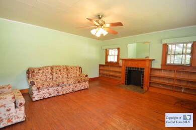 923 W Hopkins St, San Marcos, TX 78666 - photo 7