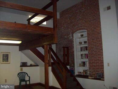 231 N Shippen St unit 23, Lancaster, PA 17602 - photo 6