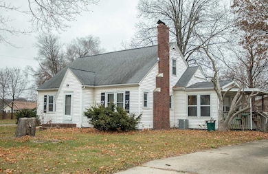 133 E End Ave, Evansdale, IA 50707 - photo 2