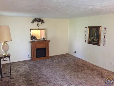 312 Fowler St, Maple Hill, KS 66507 - photo 7