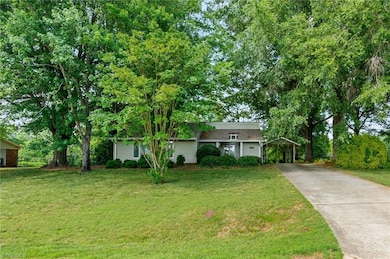 118 Maple Ln, King, NC 27021 - photo 3