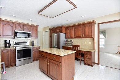 46034 Lori Rd, East Liverpool, OH 43920 - photo 4