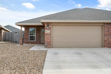 5611 Jarvis St unit A, Lubbock, TX 79416 - photo 4