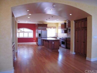 Living Rm to Kitchen View