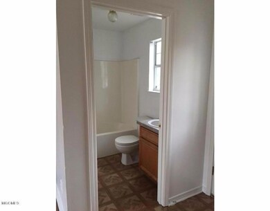 Todd cove A-bathroom