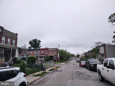 2908 Ridgewood Ave, Baltimore, MD 21215 - photo 3