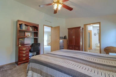 Primary-Bedroom-2nd-View (6)