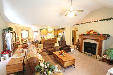 764 S Hackberry Ave, Nixa, MO 65714 - photo 2