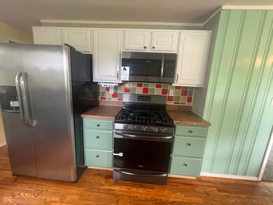 4363 Roosevelt St, Columbus, IN 47201 - photo 7