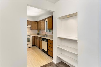 7402 W 102nd Ct, Overland Park, KS 66212 - photo 7