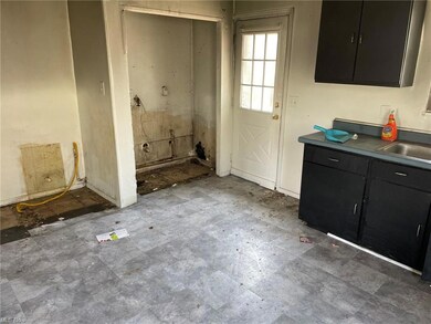 4650 Camden Ave, Lorain, OH 44055 - photo 4