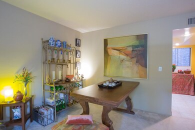 5124 N 31st Pl dining