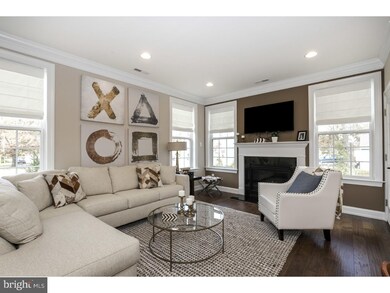 1029 Chapman Cir, Hatfield, PA 19440 - photo 4