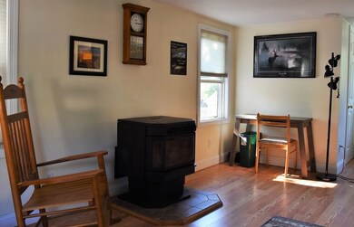 8 Ellis Ave, Dudley, MA 01571 - photo 6