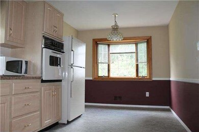 43 Ivy Ln W, East Windsor, NJ 08520 - photo 4