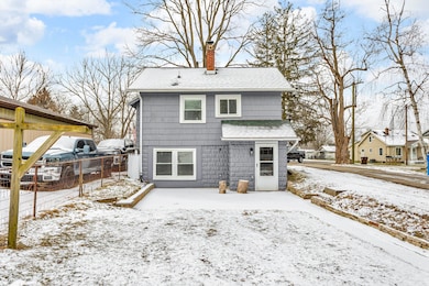 120 Charles St, Jackson, MI 49203 - photo 2