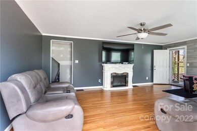 121 Clegg St, Statesville, NC 28677 - photo 6