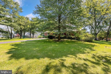 2212 Carol Ln, Norristown, PA 19401 - photo 6