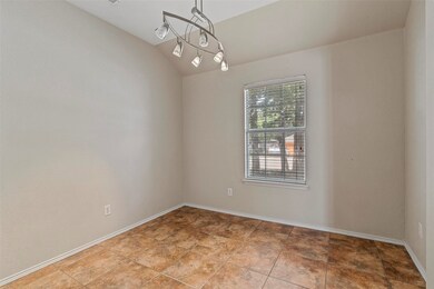 3836 Kirby Dr, Denton, TX 76210 - photo 5