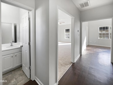 6836 Lakinsville Ln, Raleigh, NC 27610 - photo 7