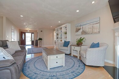 52 Farrington St unit 52, Franklin, MA 02038 - photo 6