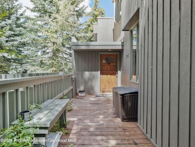 1-web-or-mls-383-meadow-ranch-rd-f-4-c