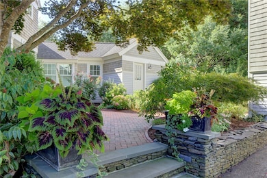 115 Beavertail Rd, Jamestown, RI 02835 - photo 5