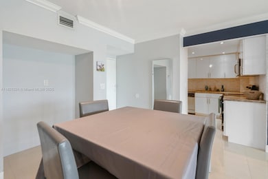 Hillcrest No 21 unit 916B, Hollywood, FL 33021 - photo 4